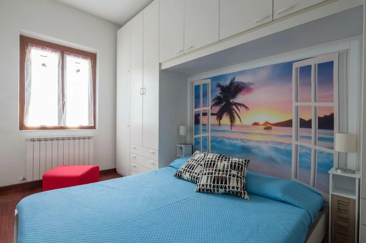 Mansarda Dei Poeti Apartment La Spezia