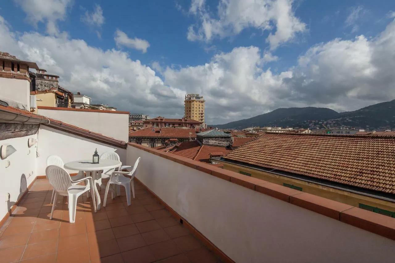 Mansarda Dei Poeti Apartment La Spezia Italy