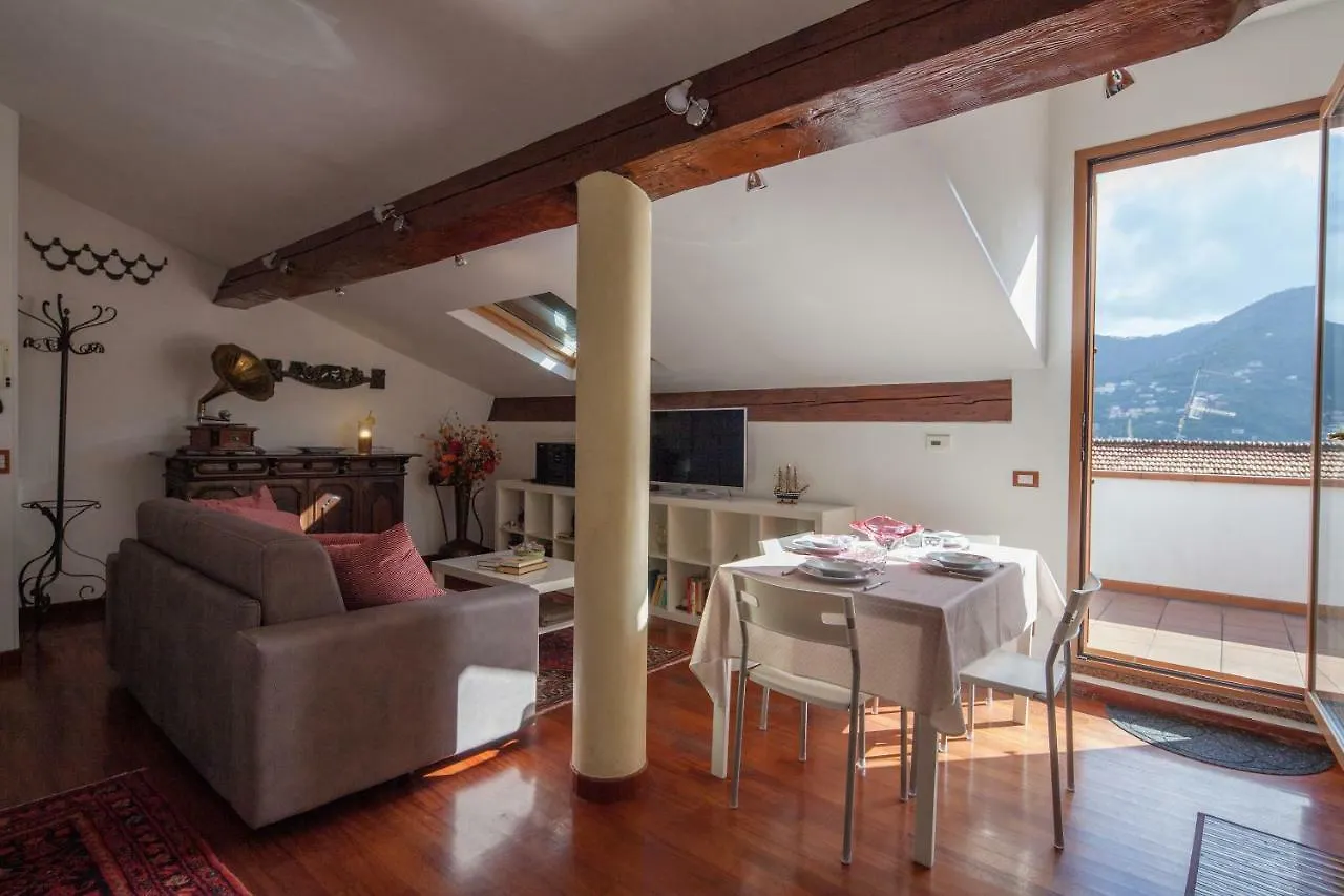 Mansarda Dei Poeti Apartment La Spezia