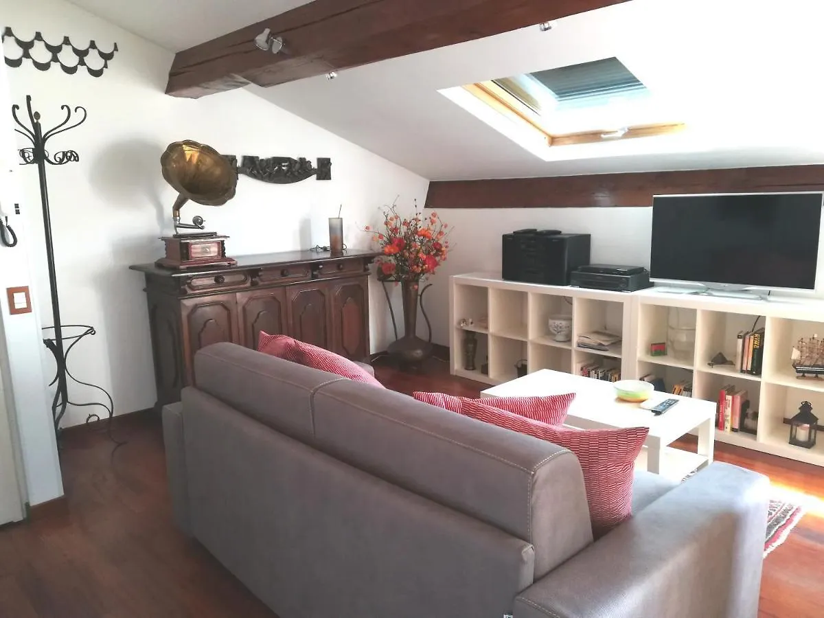 Mansarda Dei Poeti Apartment La Spezia